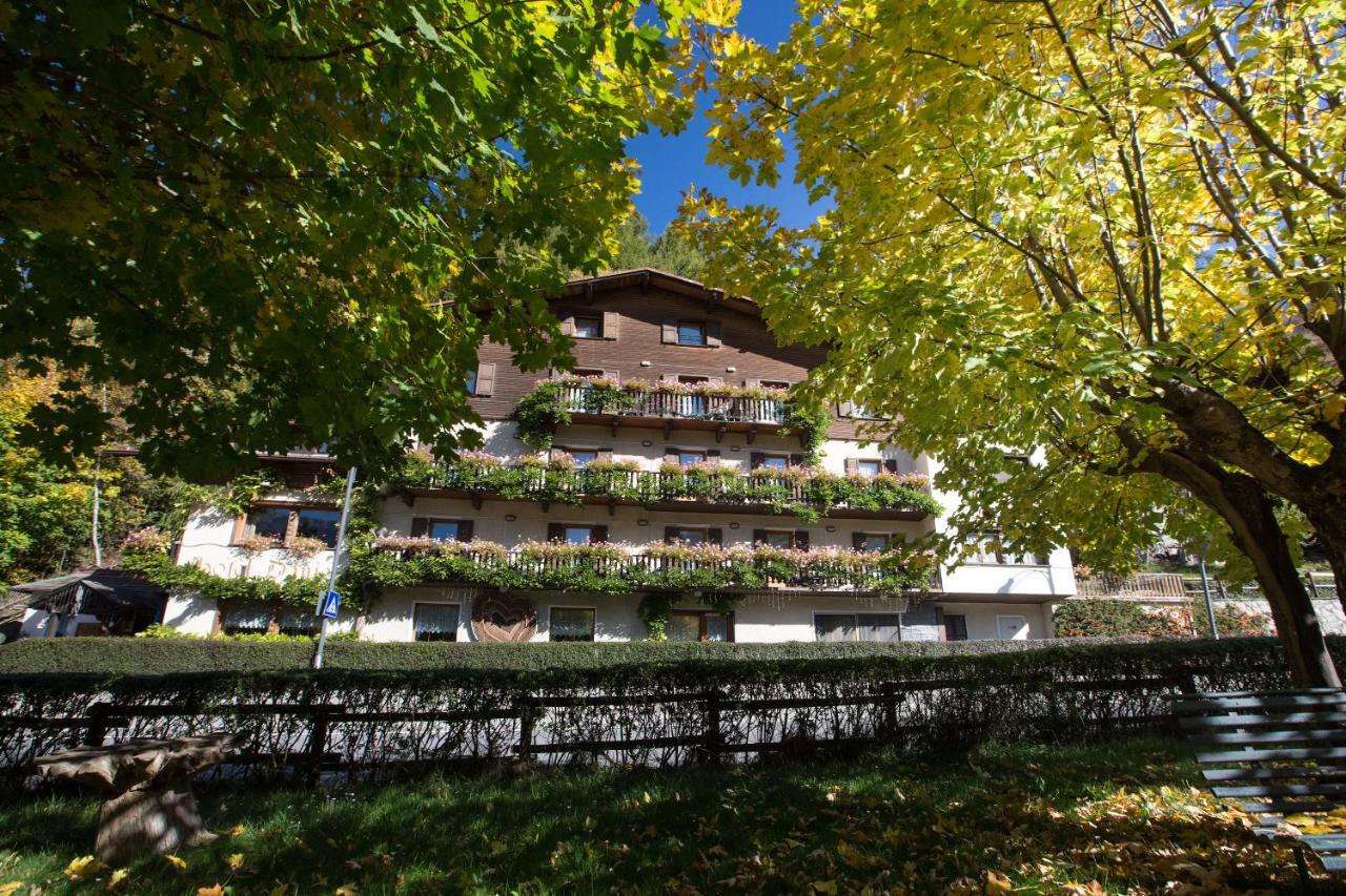 Hotel Daniela Бормио Экстерьер фото